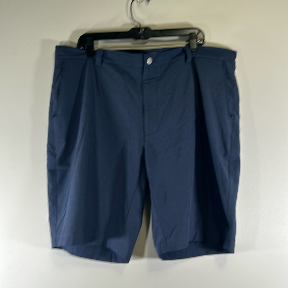 Peter Millar golf shorts men’s size 40 blue